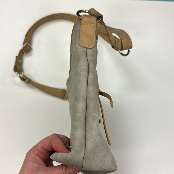 Kenzie Mid size crossbody purse - Picture 9 of 15